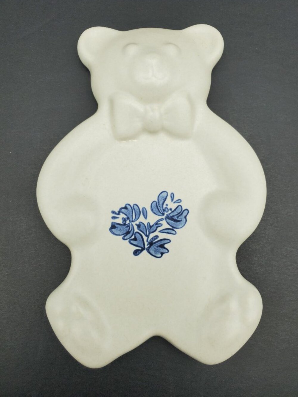 Pfaltzgraff Yorktowne Teddy Bear Spoon Rest Folk Art Stoneware Spoon Holder
